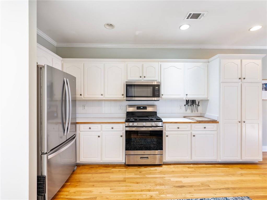 1485 Holly Manor Drive