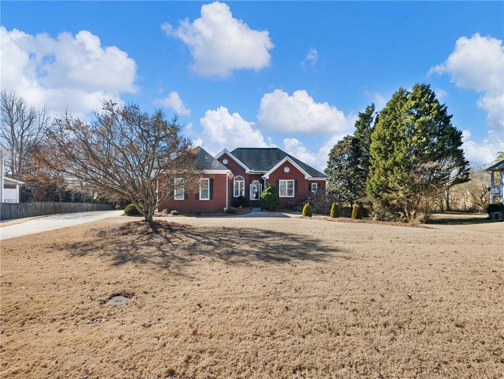 1485 Holly Manor Drive