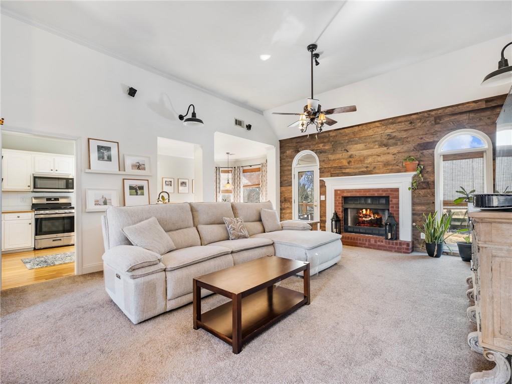 1485 Holly Manor Drive