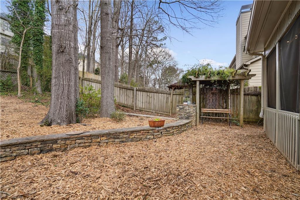 8550 River Walk Landing
