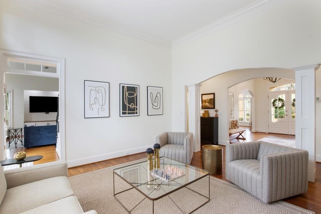 430 Newport Heights