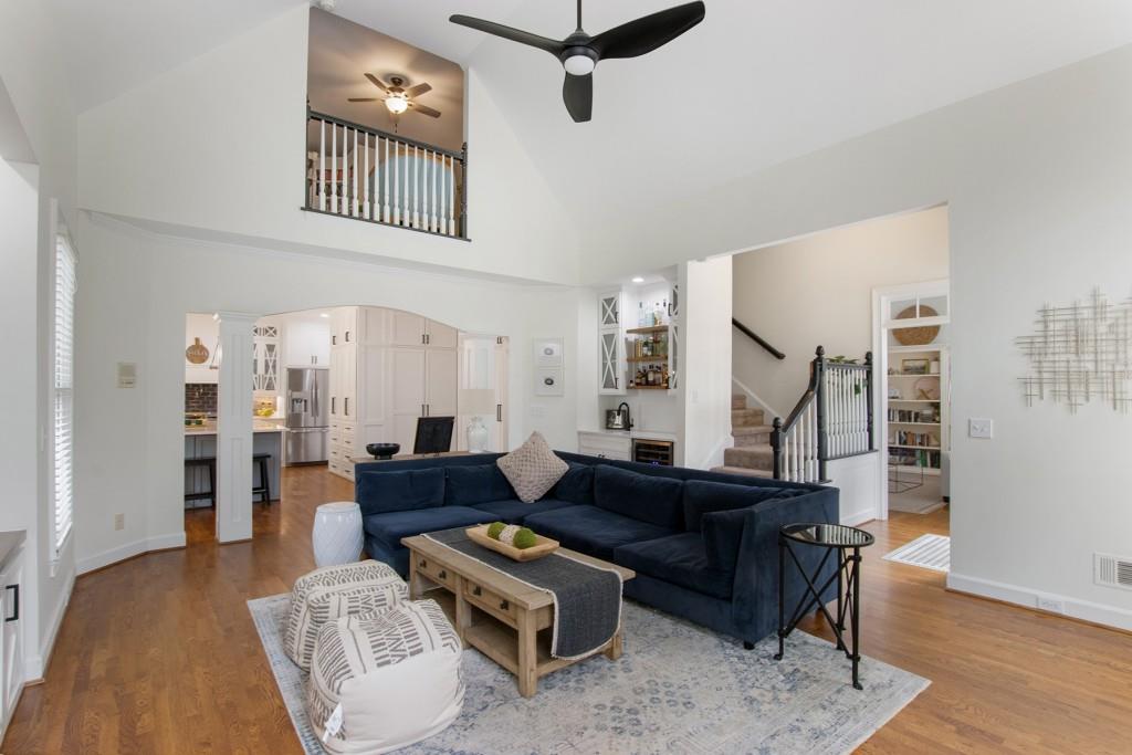 430 Newport Heights