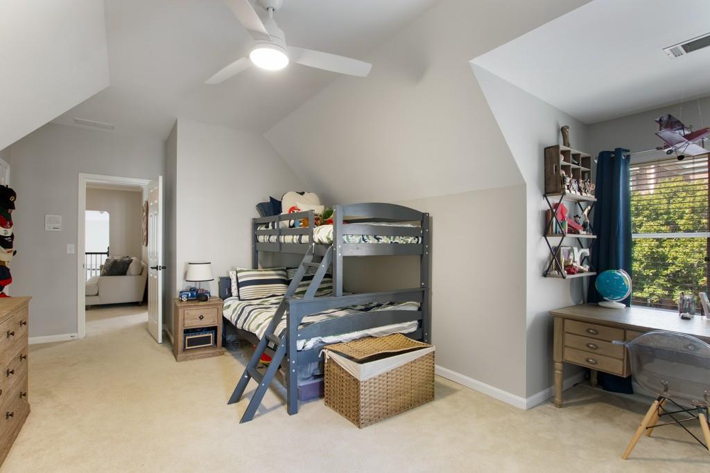 430 Newport Heights