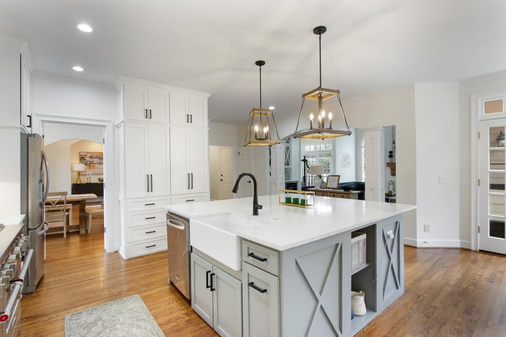 430 Newport Heights