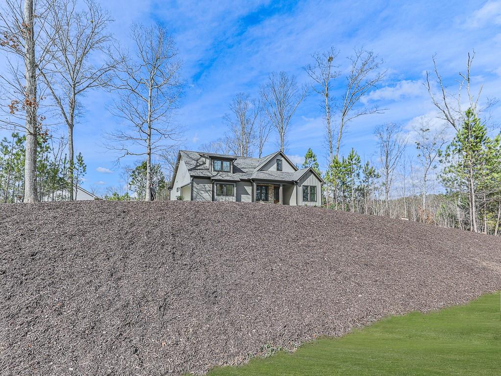 525 Meadow Circle