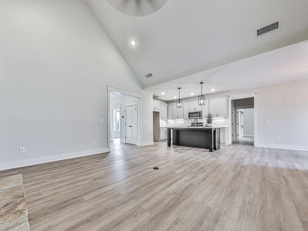 525 Meadow Circle