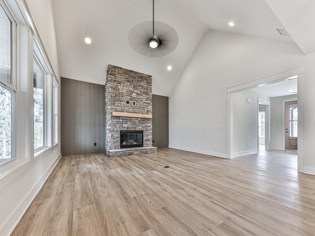 525 Meadow Circle