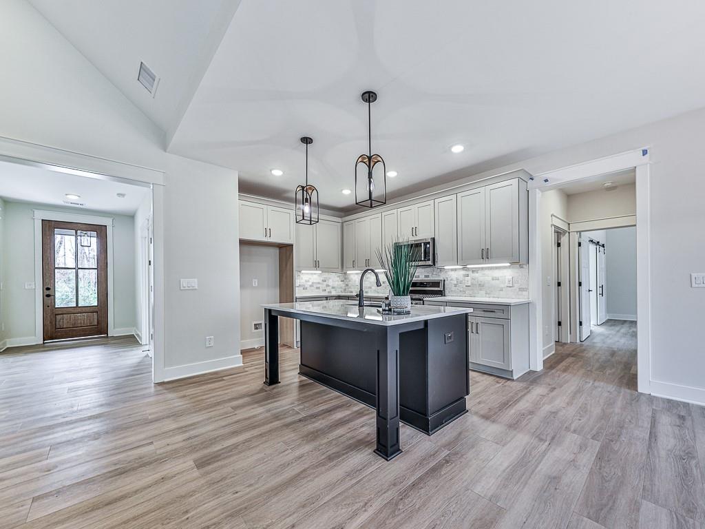 525 Meadow Circle