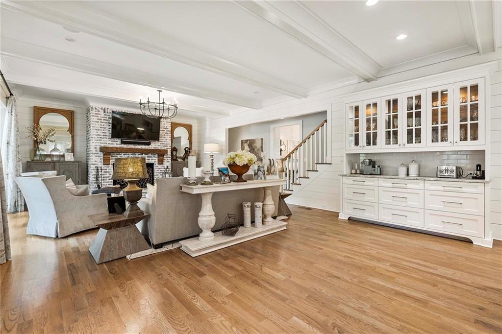 1012 Madison Hall Lane