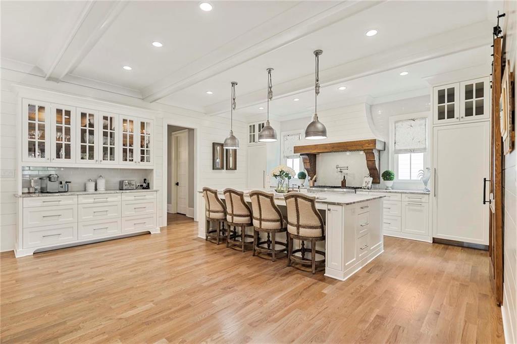 1012 Madison Hall Lane