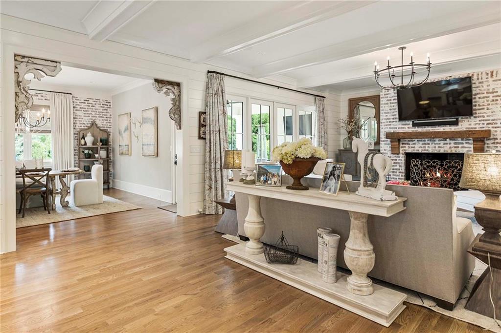 1012 Madison Hall Lane