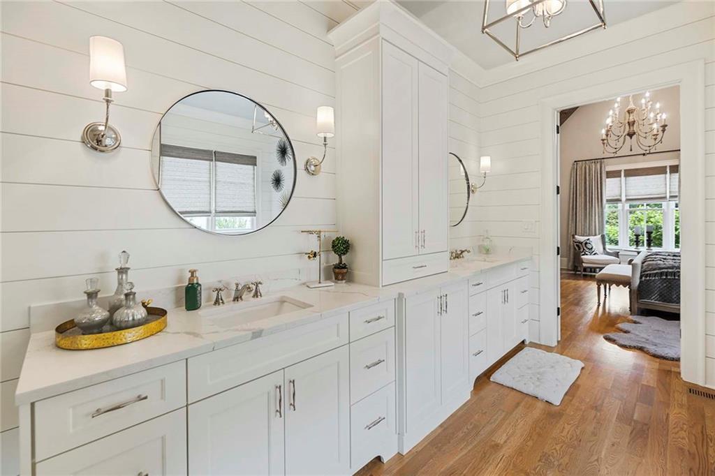 1012 Madison Hall Lane