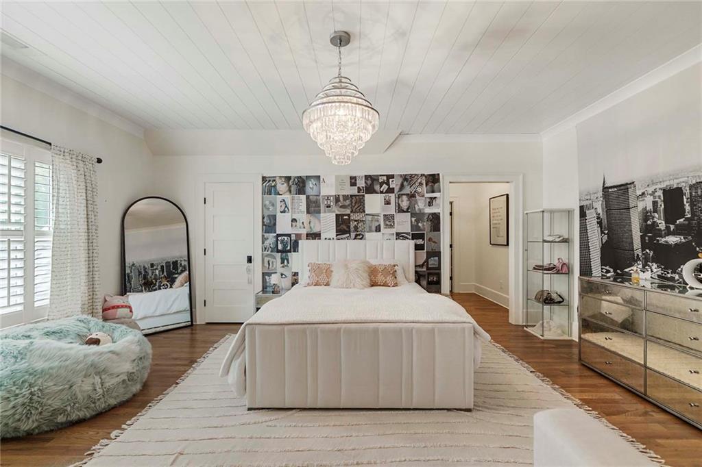 1012 Madison Hall Lane