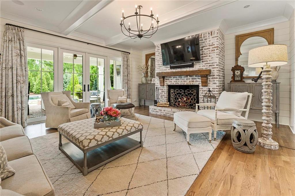 1012 Madison Hall Lane