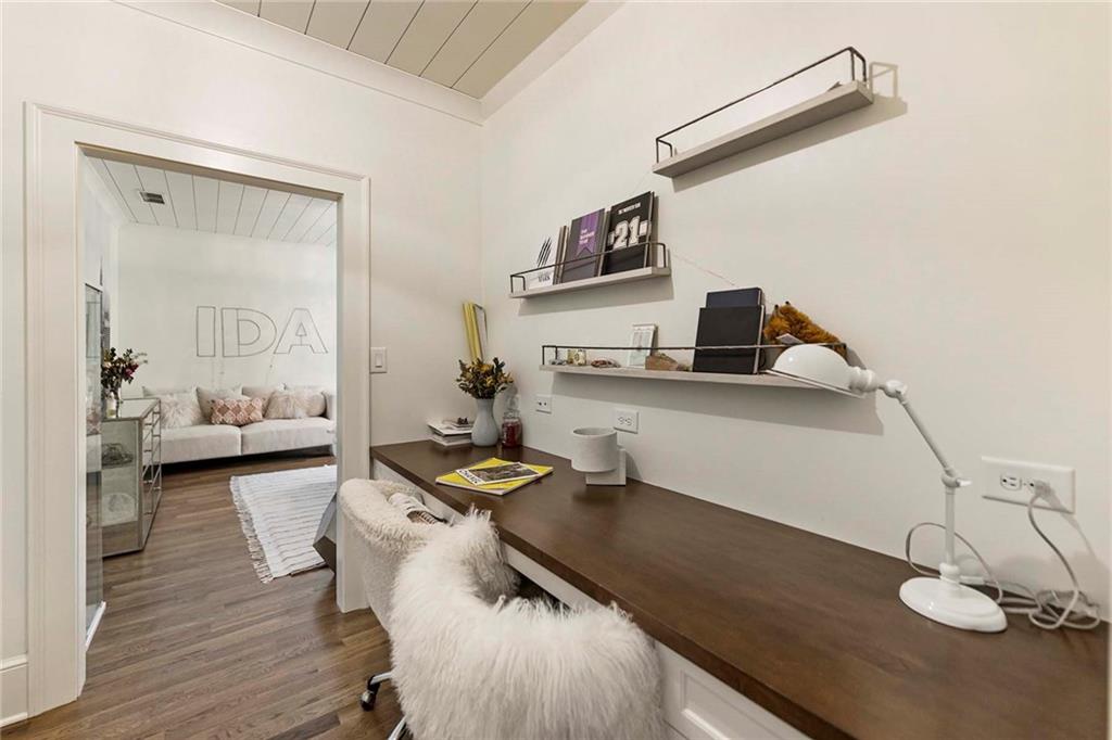 1012 Madison Hall Lane