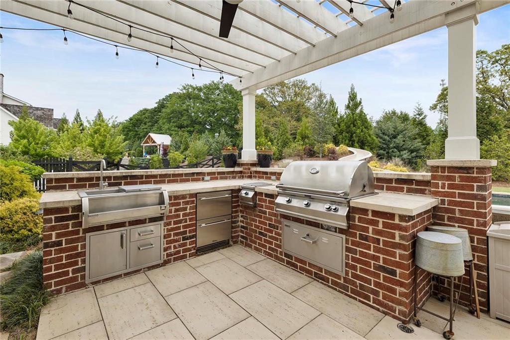 1012 Madison Hall Lane