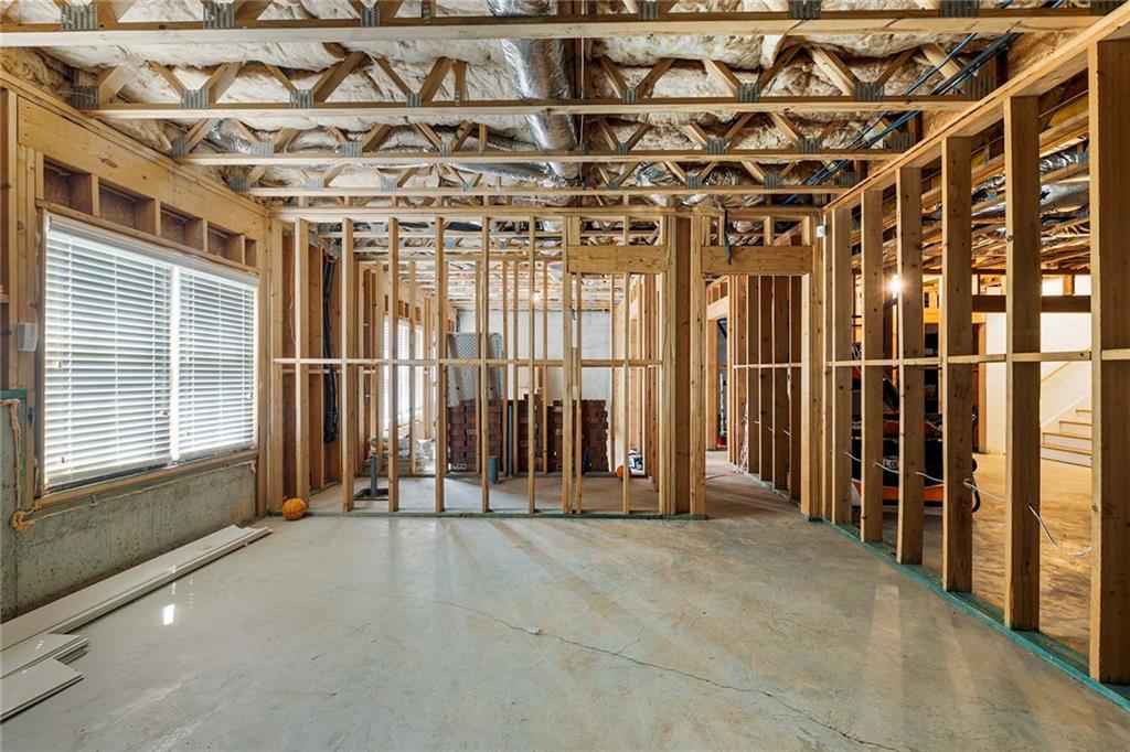 1012 Madison Hall Lane