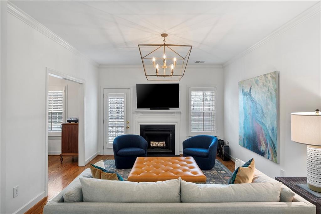 1160 Windsor Parkway Unit 3