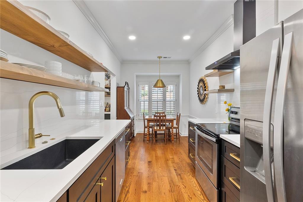 1160 Windsor Parkway Unit 3