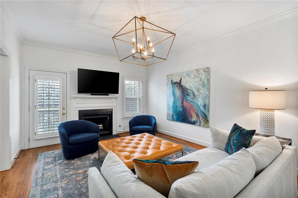 1160 Windsor Parkway Unit 3