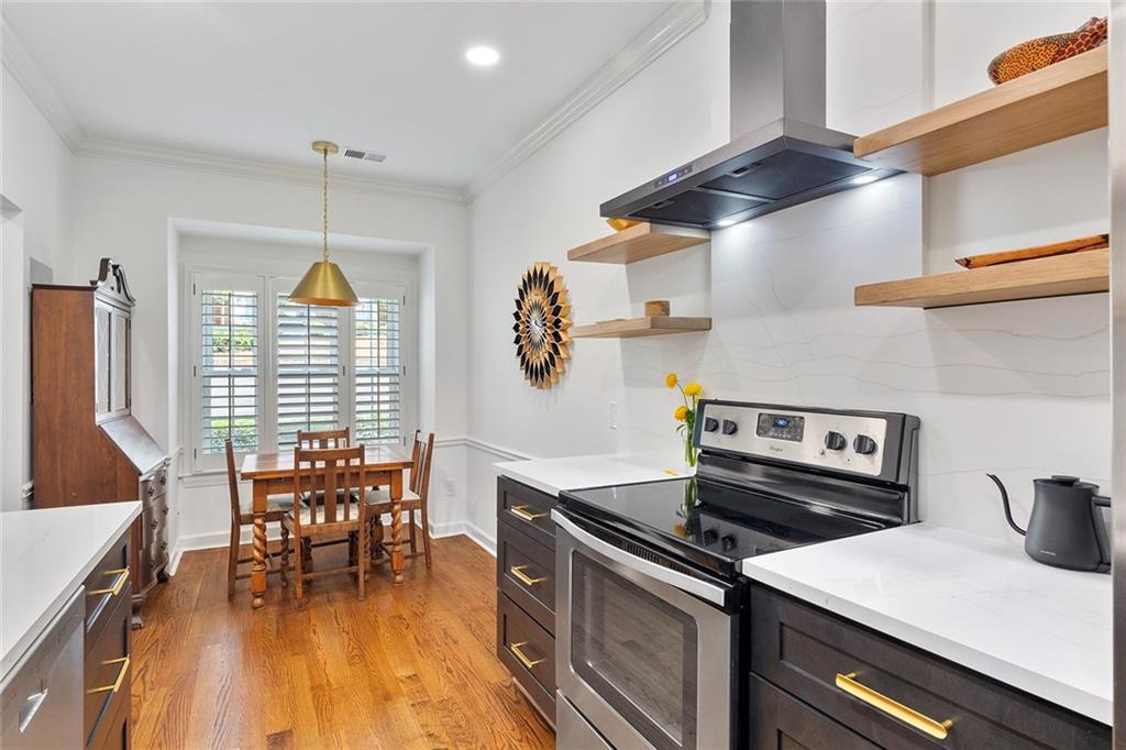 1160 Windsor Parkway Unit 3