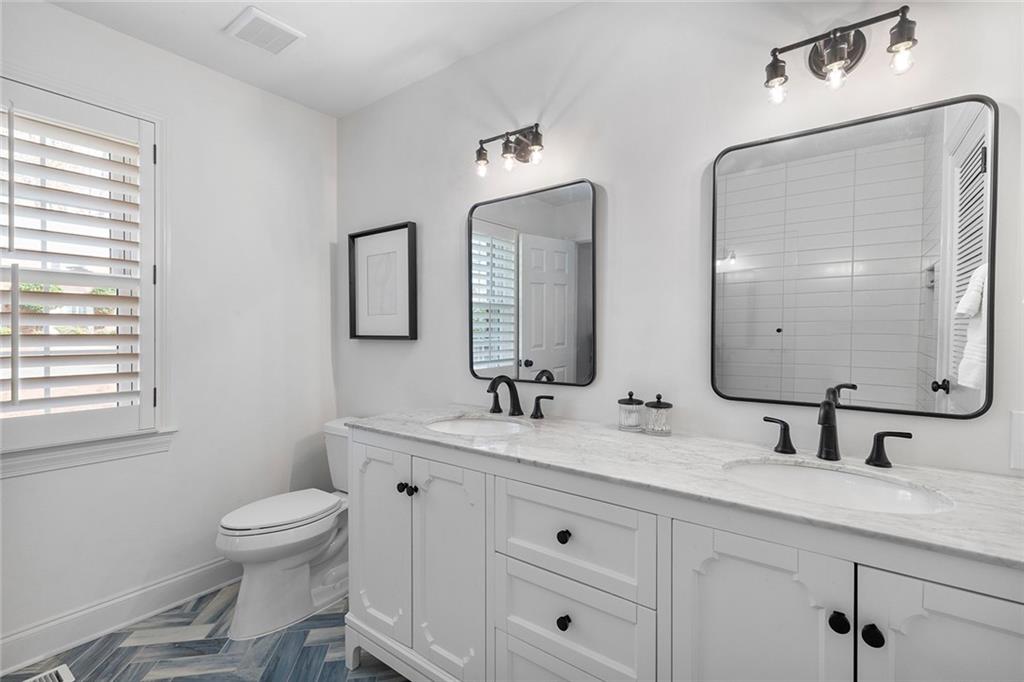 1160 Windsor Parkway Unit 3