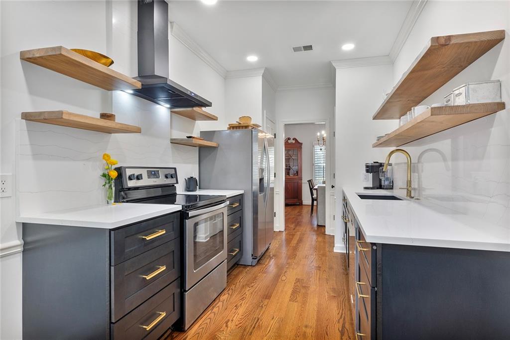1160 Windsor Parkway Unit 3