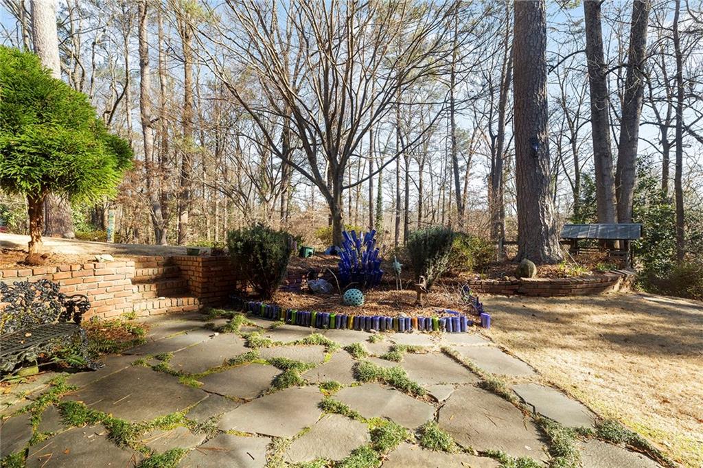 1170 Kingston Drive