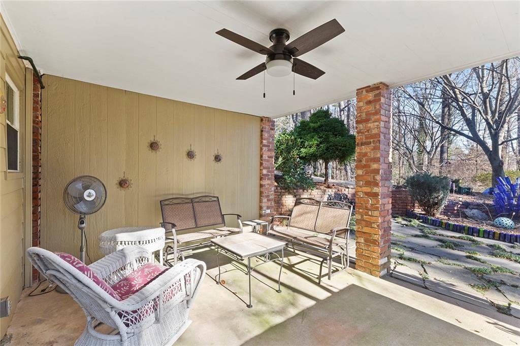 1170 Kingston Drive