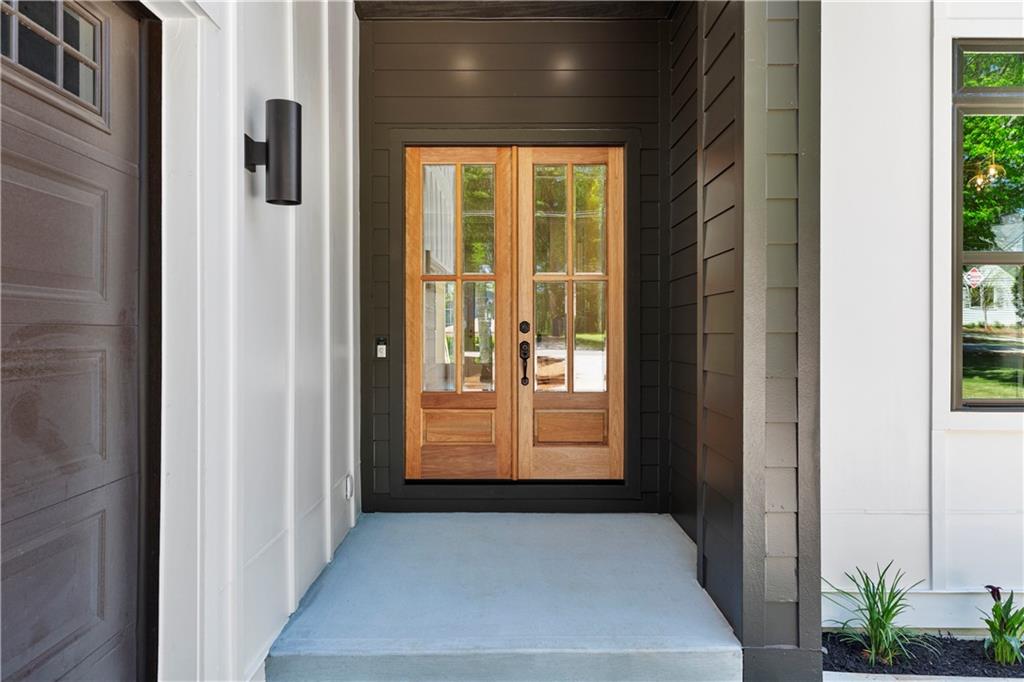 97 Oakridge Avenue SE