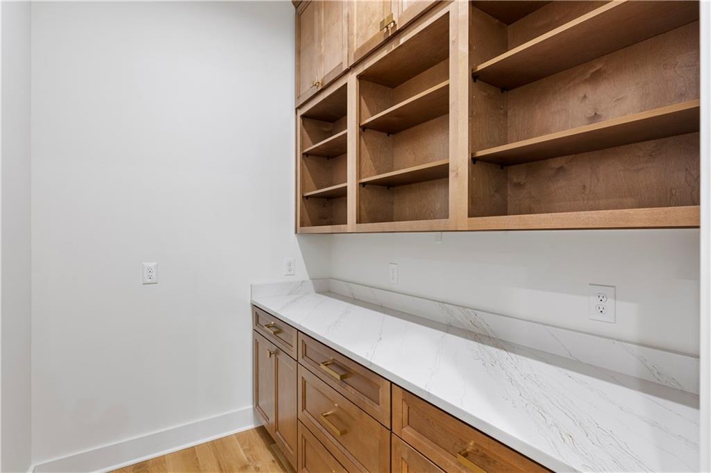97 Oakridge Avenue SE