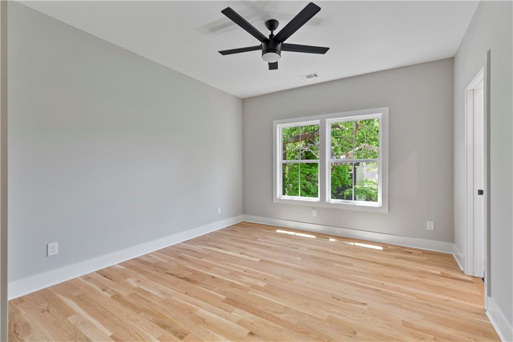 97 Oakridge Avenue SE