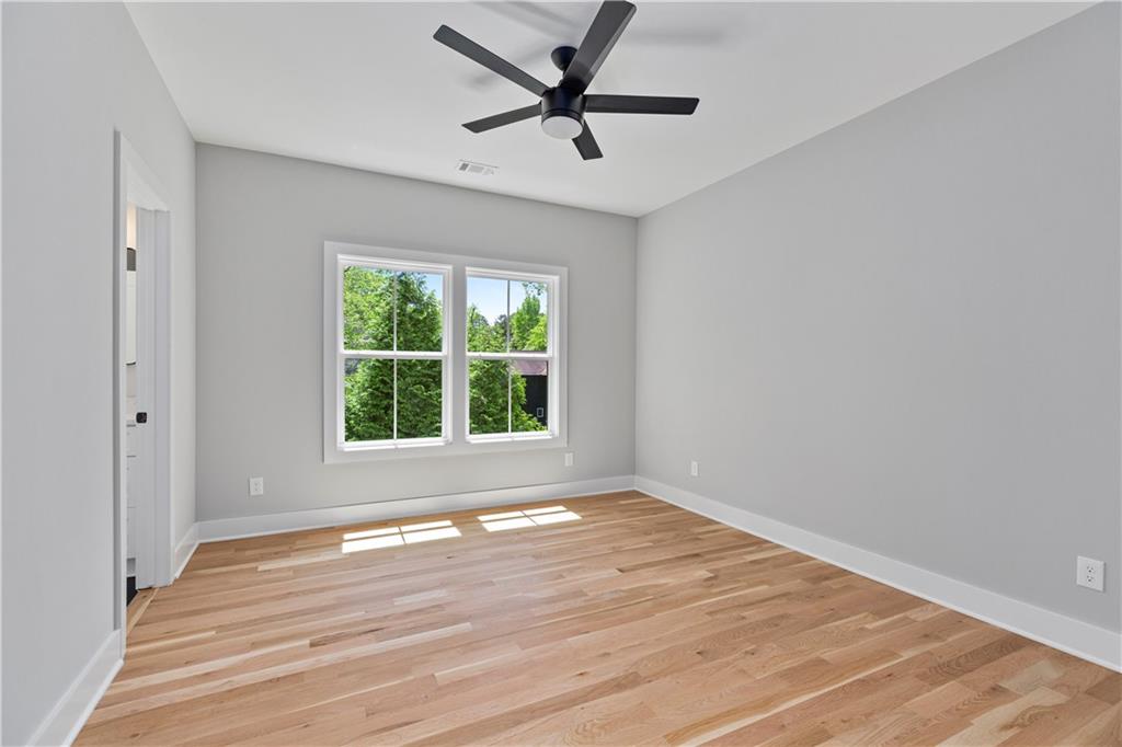 97 Oakridge Avenue SE