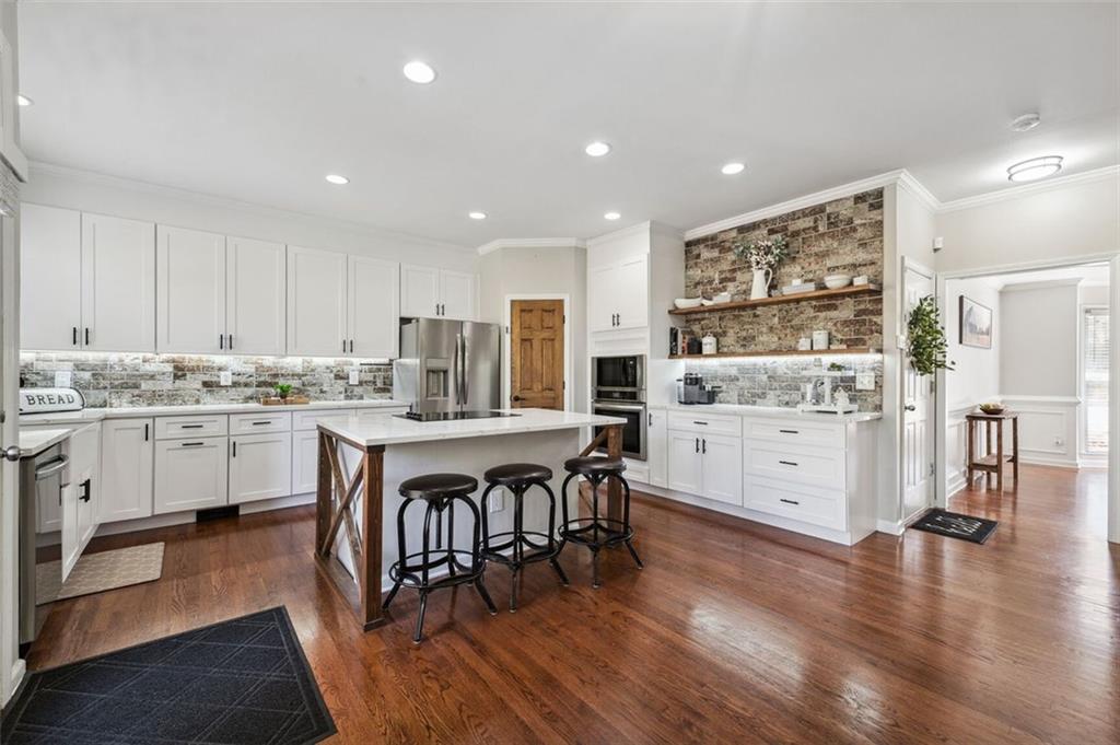4028 Windgrove Crossing