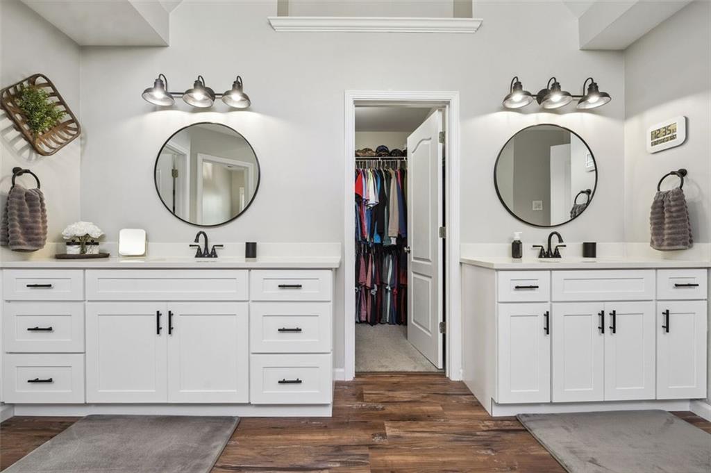 4028 Windgrove Crossing