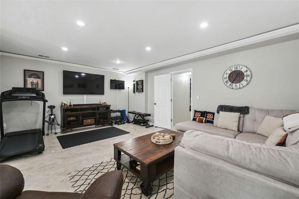 4028 Windgrove Crossing