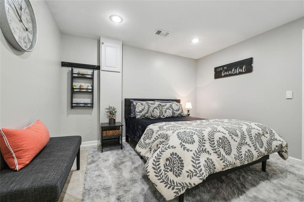 4028 Windgrove Crossing
