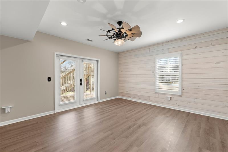 8785 Port View Drive