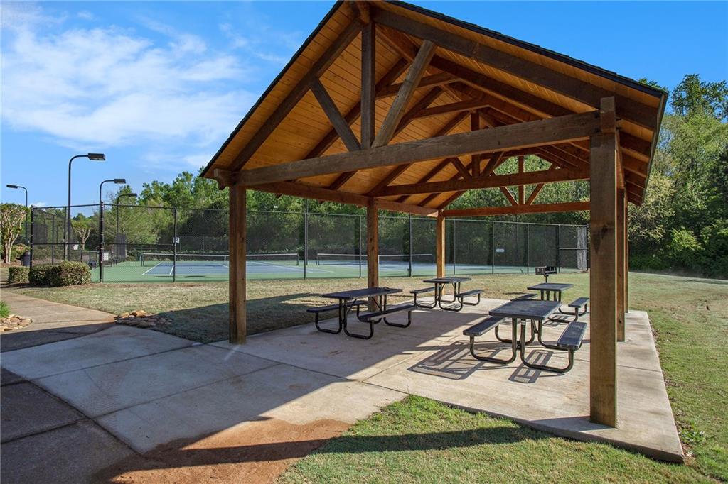 555 Winder Trail