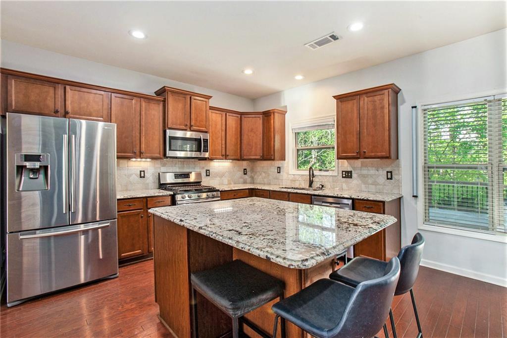 555 Winder Trail