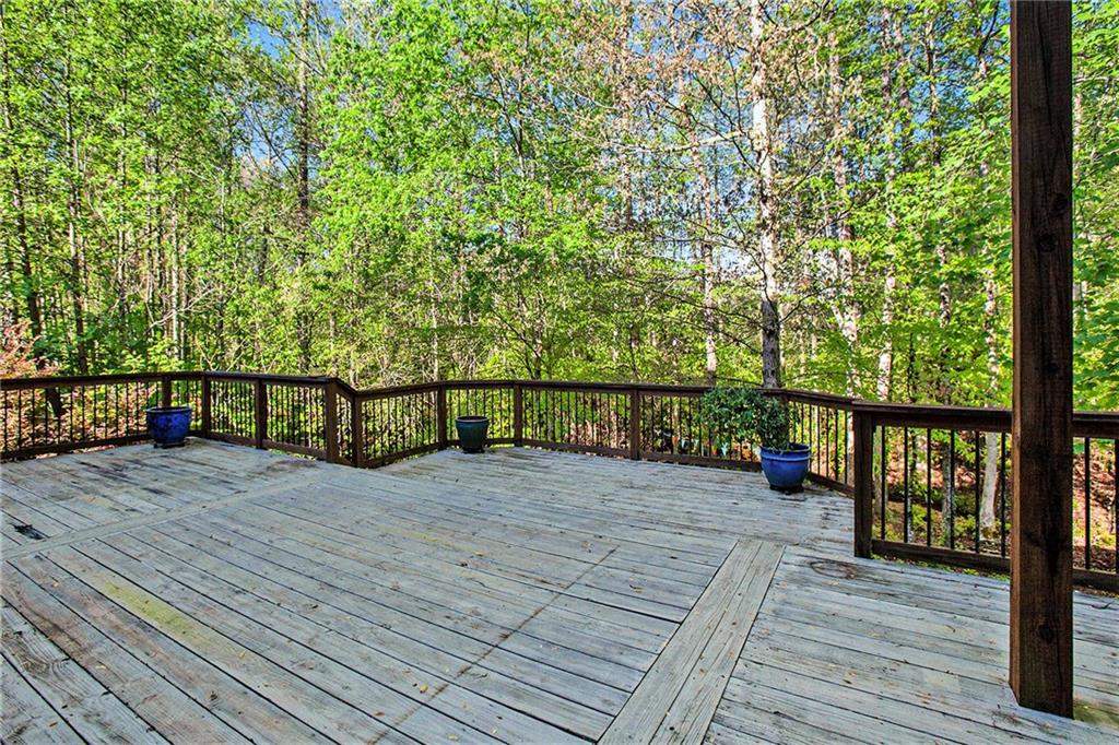 555 Winder Trail