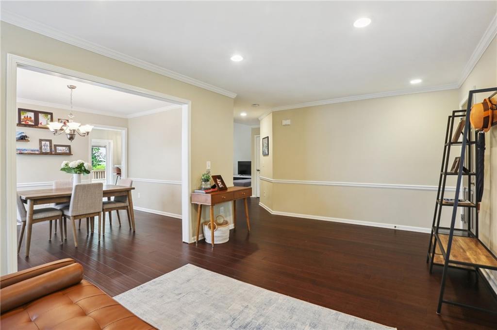 1095 Rome Drive