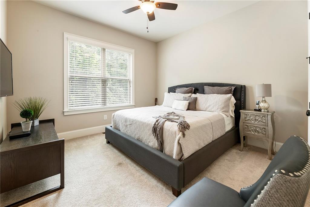 751 Creekside Bend