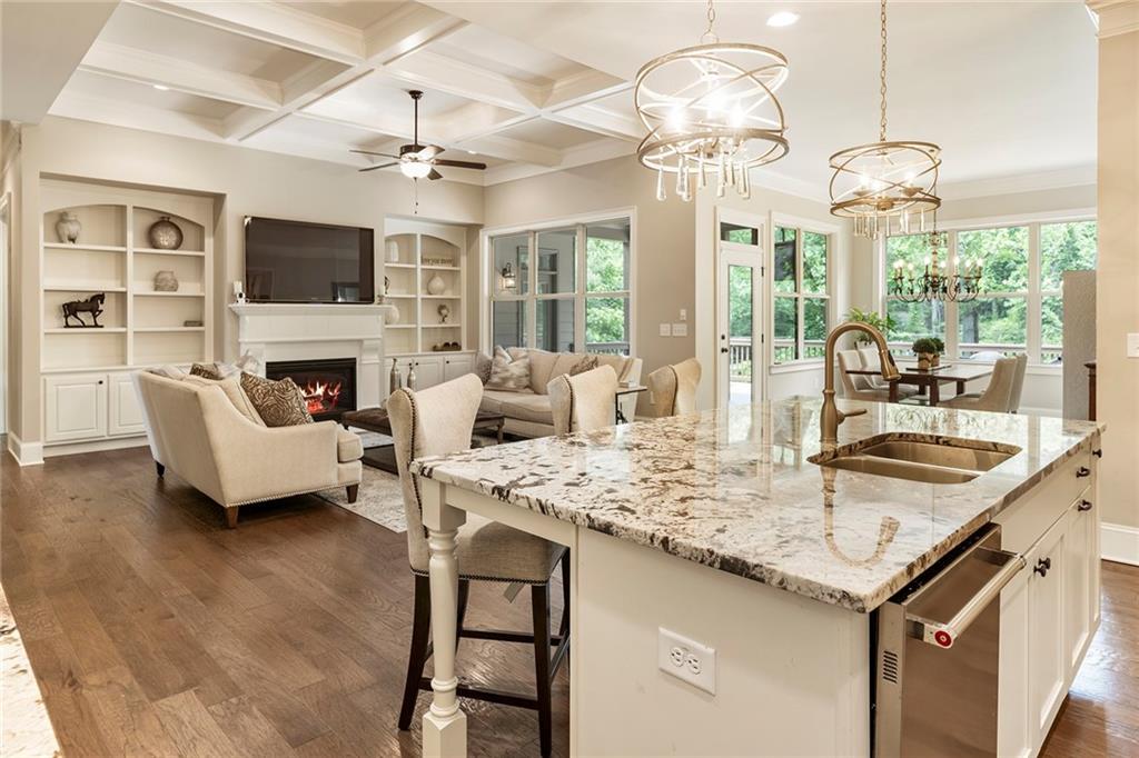 751 Creekside Bend