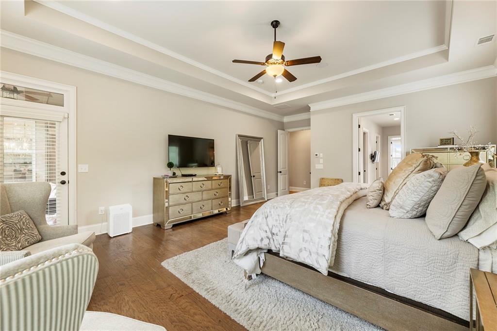 751 Creekside Bend