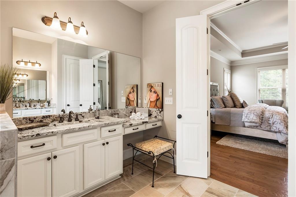 751 Creekside Bend