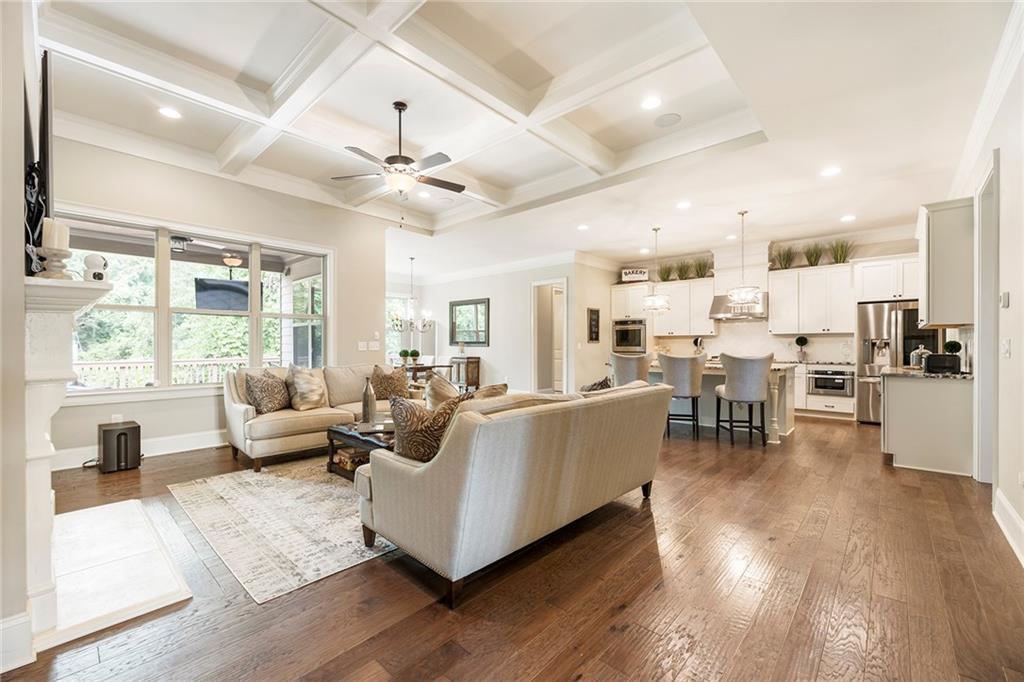 751 Creekside Bend