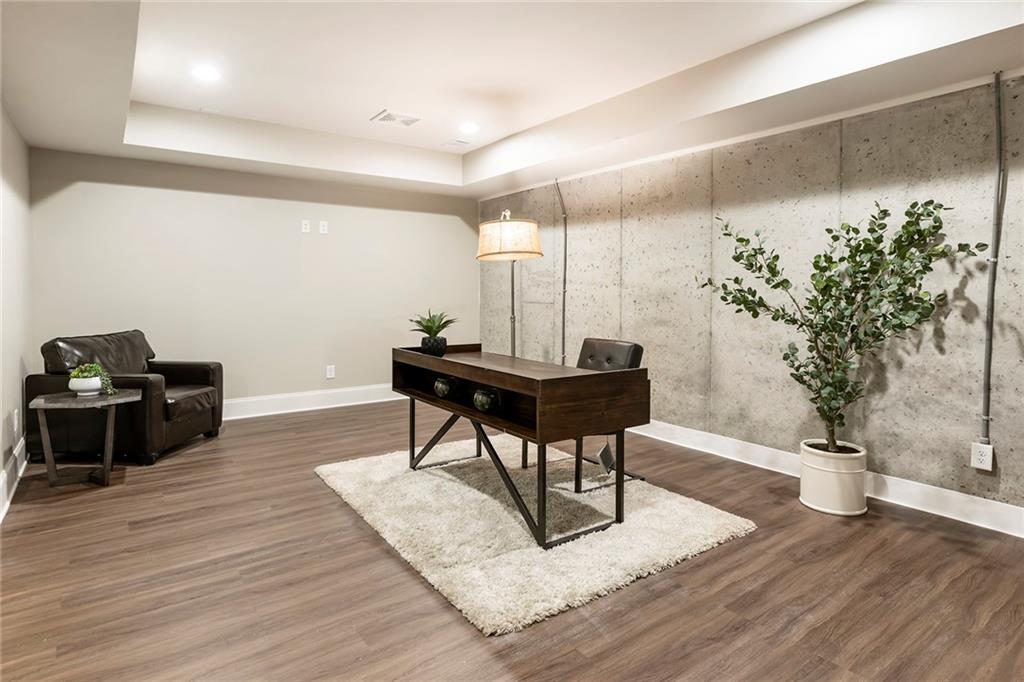 751 Creekside Bend