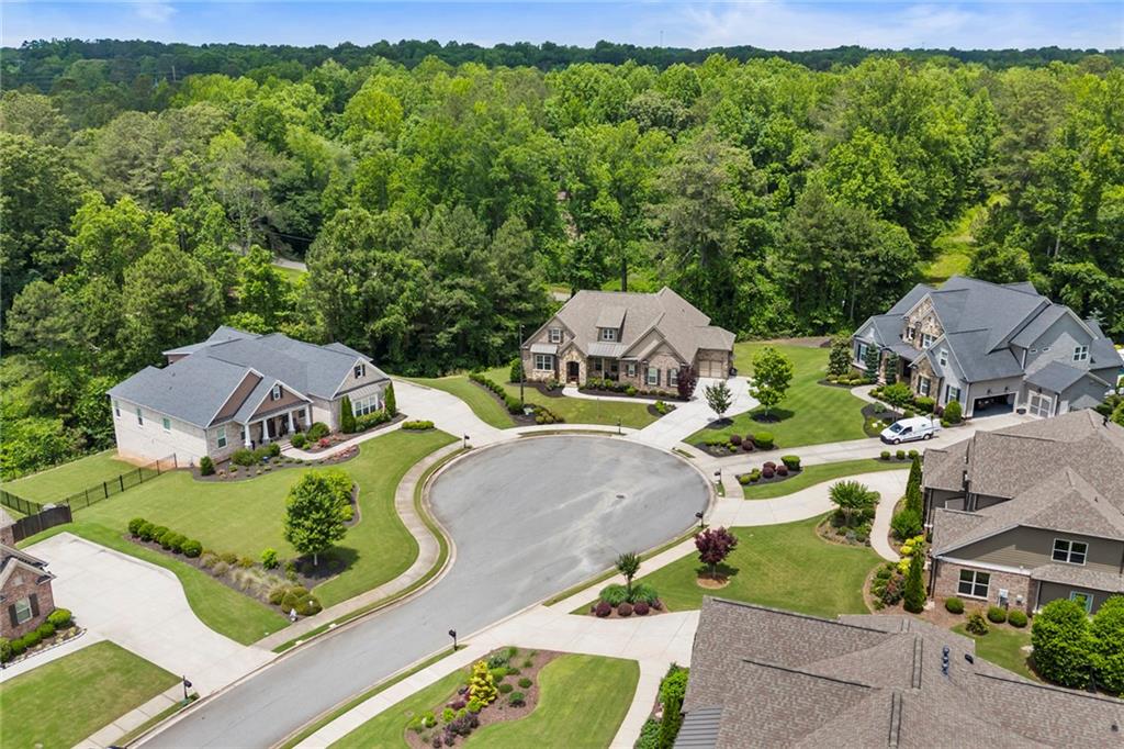 751 Creekside Bend
