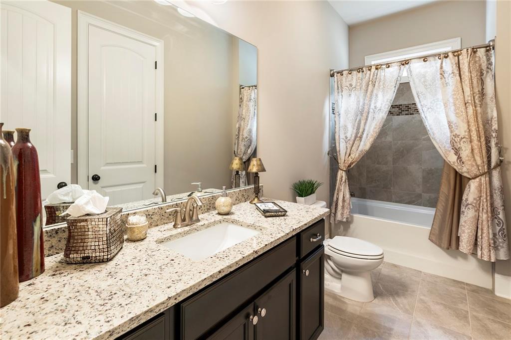751 Creekside Bend